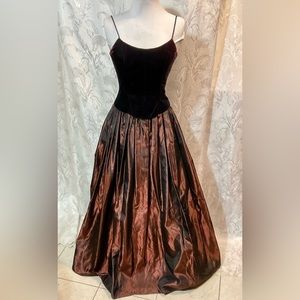 Jessica McClintock Black Velvet Bodice with Brown Taffeta Ball Gown